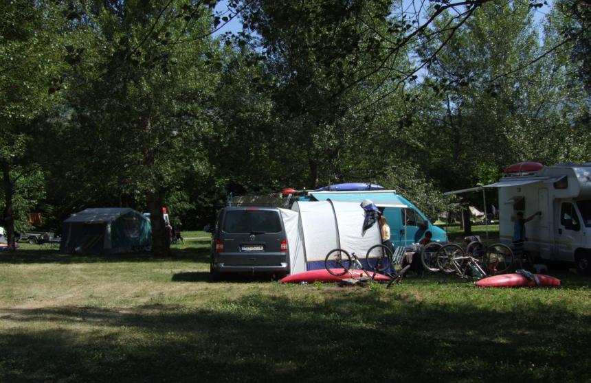 Emplacements de camping-caravaning
