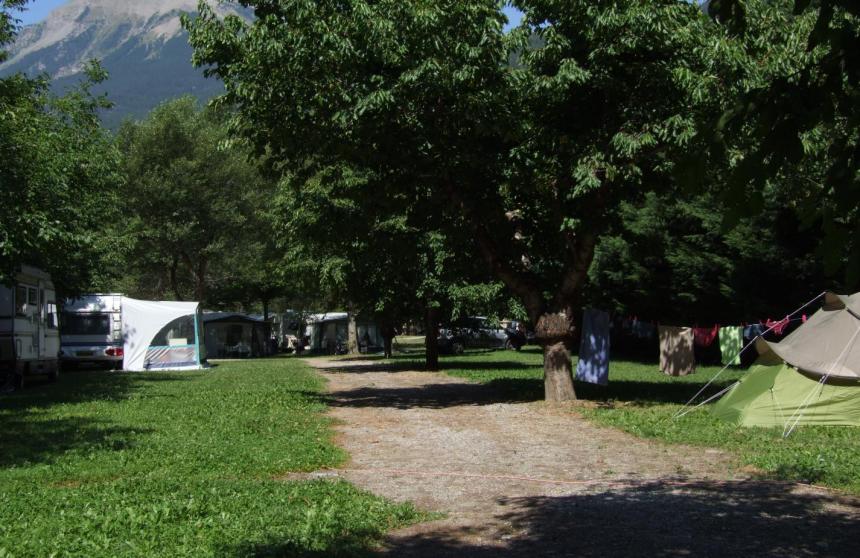 Emplacements de camping-caravaning