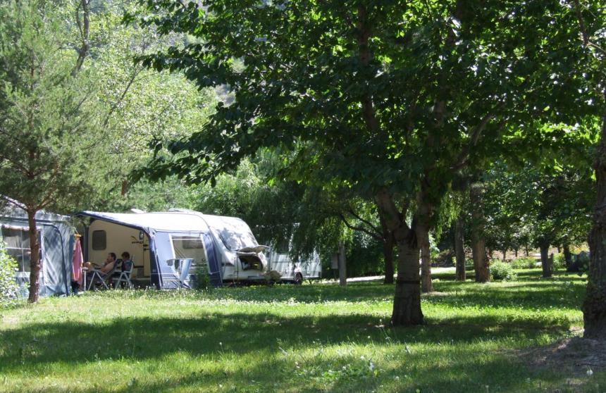 Emplacements de camping-caravaning
