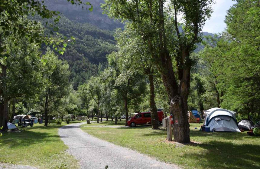 Emplacements de camping-caravaning